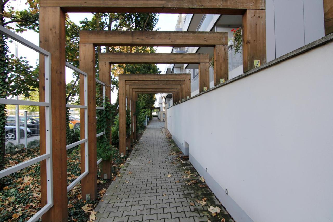 Blue River - Klimasa - Taras - Private Apartment Wroclaw Exterior photo